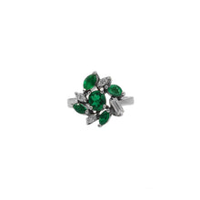 Cargar imagen en el visor de la galería, Flor en Esmeralda en Oro Blanco 18k