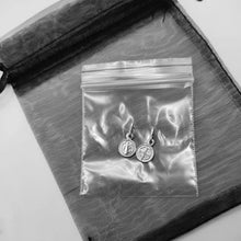 Cargar imagen en el visor de la galería, Dije Medalla San Benito Plata 925 Bebe Niñ@