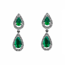 Cargar imagen en el visor de la galería, Aretes de Gotas en Oro Blanco 18k con Diamantes y Esmeraldas