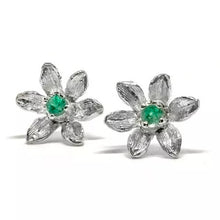 Cargar imagen en el visor de la galería, Topos Flor Esmeralda Natural Colombiana En Plata 925 Certificado