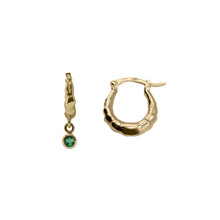 Cargar imagen en el visor de la galería, Candongas En Oro Amarillo  18k con Esmeralda