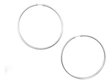 Cargar imagen en el visor de la galería, Aretes Candongas Clásicas En Plata + Estuche