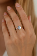 Cargar imagen en el visor de la galería, Anillo de Compromiso Diamante en Oro Blanco 18k