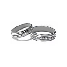 Cargar imagen en el visor de la galería, Argollas De Matrimonio En Plata Con Estuche Y Grabado X Par