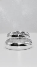 Cargar y reproducir el video en el visor de la galería, Alianza Anillos De Matrimonio : Oro Amarillo 18k, Zircón.