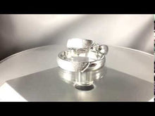 Cargar y reproducir el video en el visor de la galería, Argollas En Plata Matrimonio Diseño Par Joyeria Renue