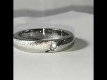 Cargar y reproducir el video en el visor de la galería, Argolla de Boda Dama  .950 Brillante / Mate