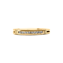 Cargar imagen en el visor de la galería, Anillo al Bisel de Oro Amarillo 18k con Diamantes
