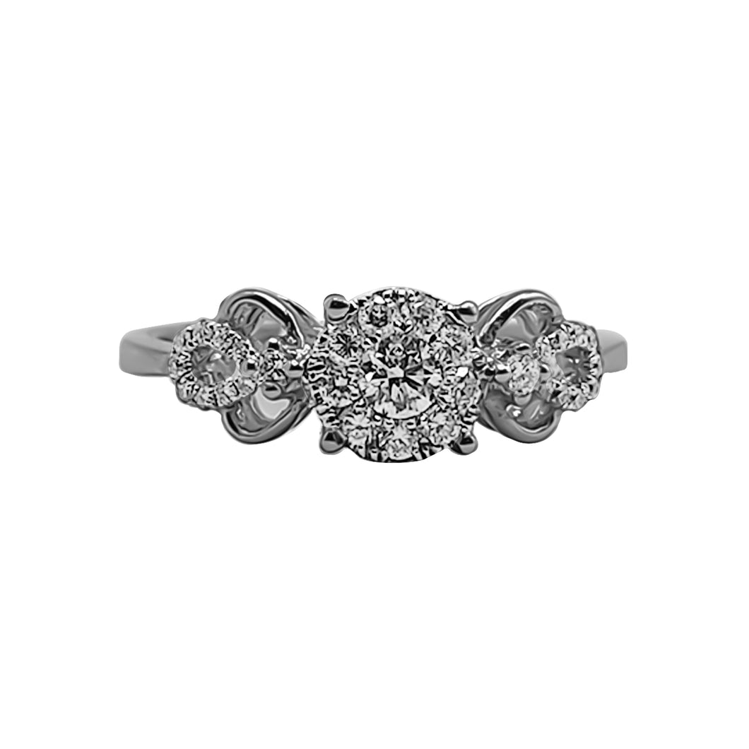 Anillo de Diamantes adornado