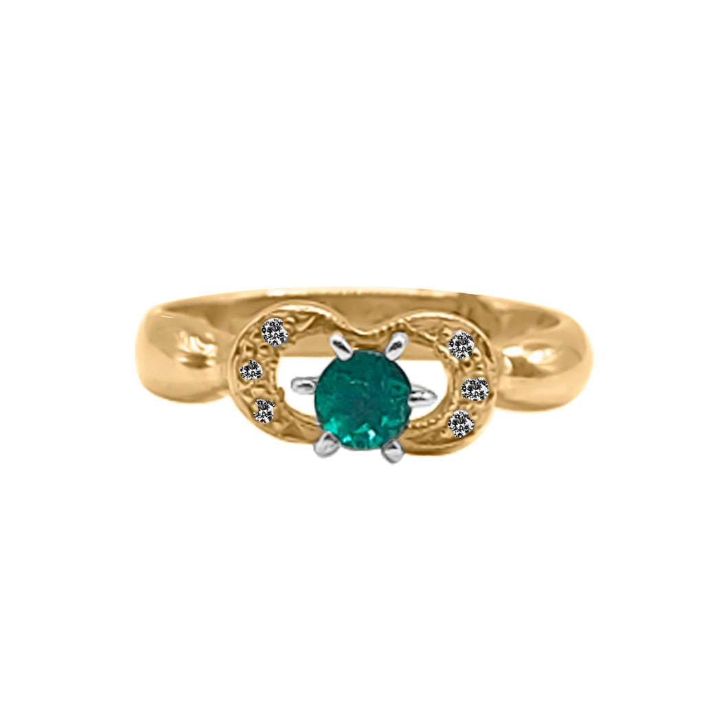 Anillo con Esmeralda y Diamante en Oro Amarillo 18 k Diseño Semi Circulos
