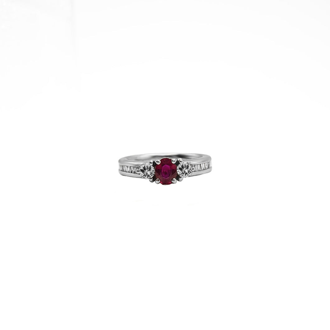 Argolla Central 4 Uñas Ovalo Rojo Adornado Oro Blanco 18k