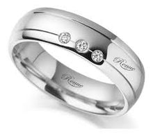 Cargar imagen en el visor de la galería, Argolla de matrimonio con circón en plata con rodio efecto de oro blanco
