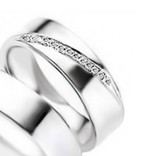 Cargar imagen en el visor de la galería, Anillo de Boda en Plata con rodio efecto de Oro Blanco y Circones POR UNIDAD
