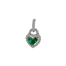 Cargar imagen en el visor de la galería, Dijes de Corazón en Oro Blanco 18k con Esmeralda y Diamante

