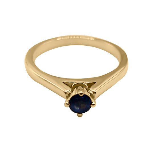 Anillo solitario Con gema en oro amarillo 18k