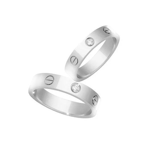 Anillo De Compromiso Con Hermosas Piedras