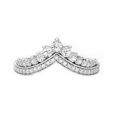 Cargar imagen en el visor de la galería, Anillo en Plata con circones estilo corona
