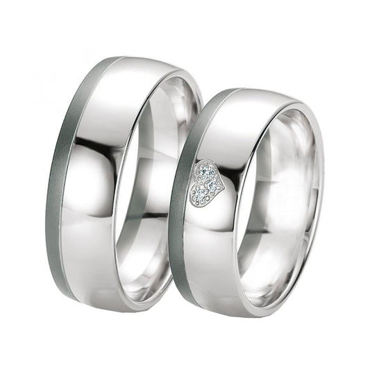 Argollas de matrimonio con circones engastados en corazón