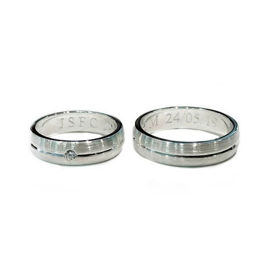 Argollas de matrimonio con circones y grabados en bajo relieve en plata