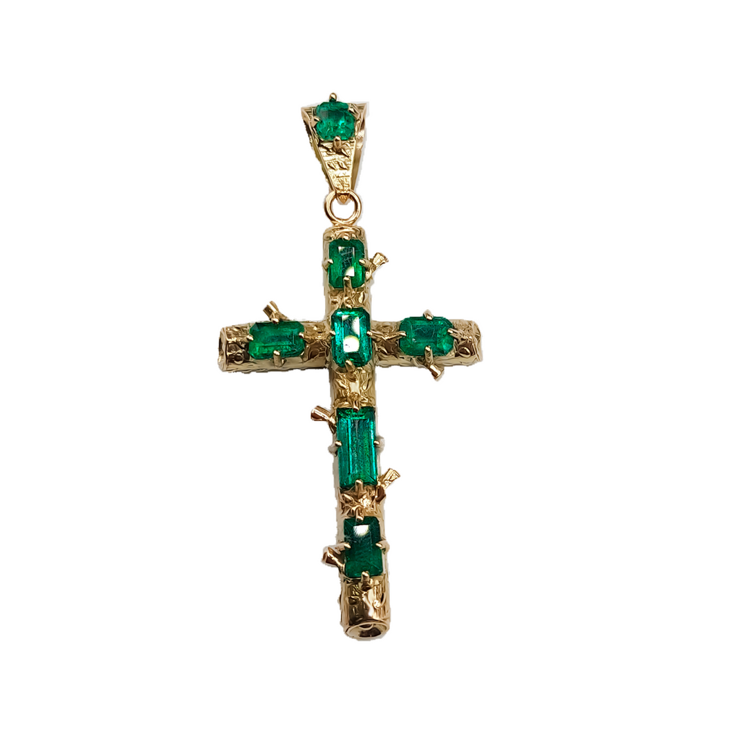 Cruz en  Oro Amarillo 18k con Esmeralda estilo Rustico