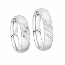 Cargar imagen en el visor de la galería, Argollas De Matrimonios en  Plata rodio efecto Baño Oro Circón Suizo C/u
