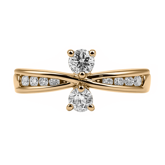 Anillo en Oro Amarillo 18k estilo Corbatín con Diamantes