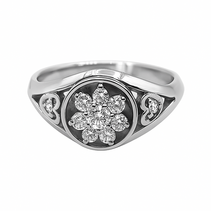 Anillo en Oro Blanco 18K  Corazones con Flores Diamante