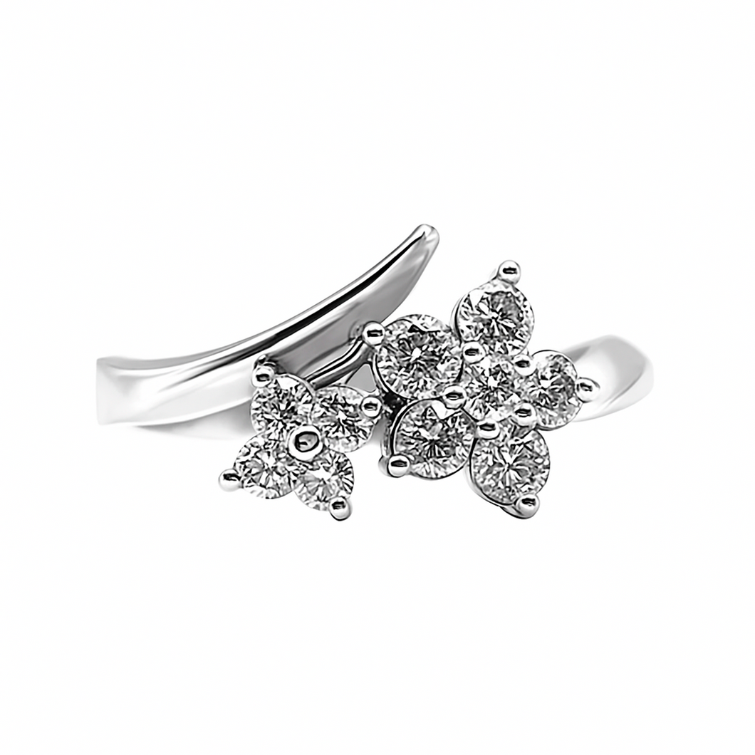 Anillo en 2 Flores con Diamantes