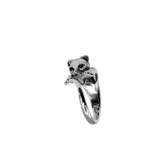 Anillo Estilo Gato en  Oro 18k blanco con gemas