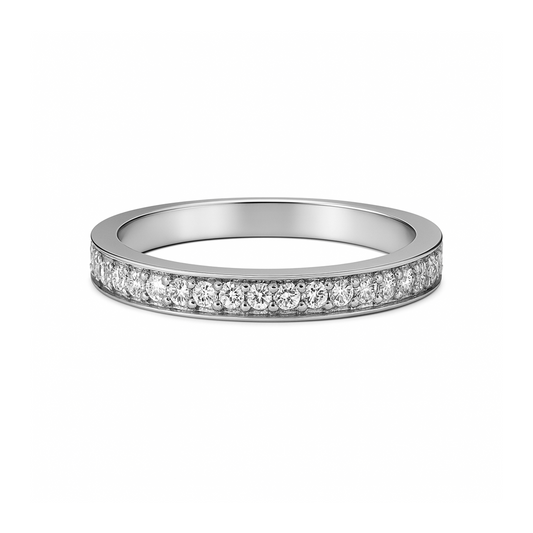 Anillo en Plata 950 con Línea Completa de Circones en Engaste Continuo