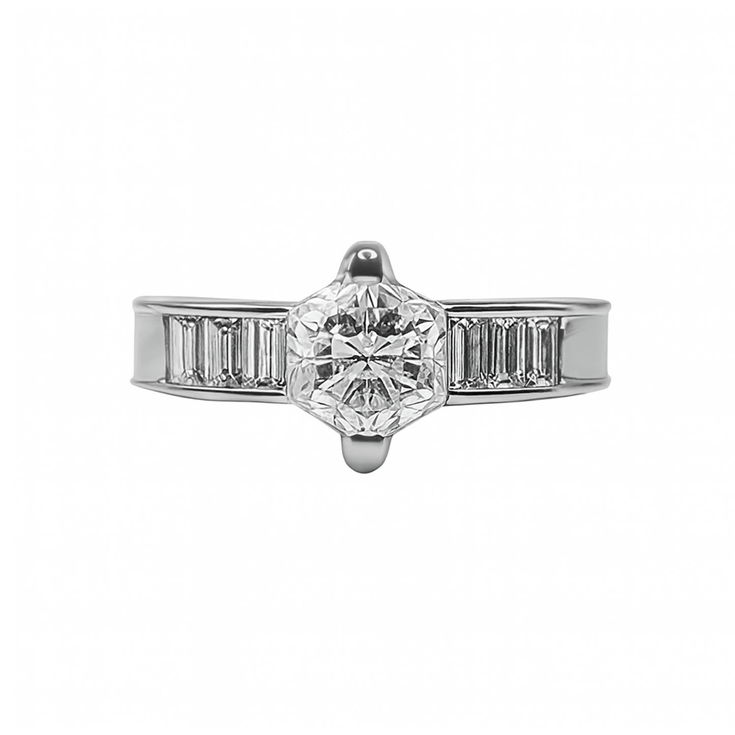 Anillo de Compromiso en Platino con Diamante