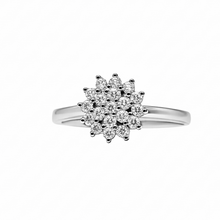 Cargar imagen en el visor de la galería, Anillo en Oro Blanco 18K  Estilo flor Diamante
