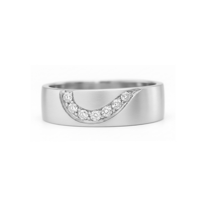 Anillo Plata 950 con Curva de Circones Incrustados