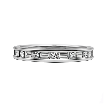 Anillo Sin Fin Intercalado de Diamantes en Oro Blanco 18 k  Delgado