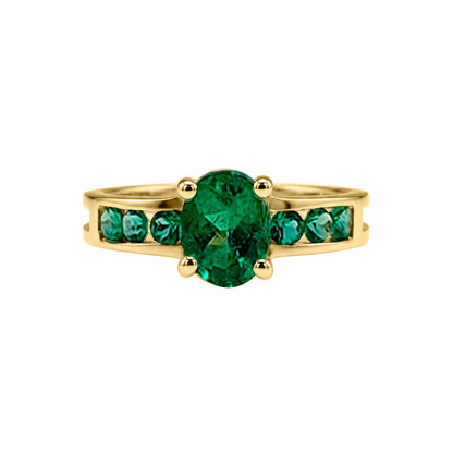 Anillo Ovalo Esmeralda Adornado