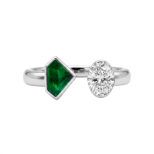 Anillo Flecha Esmeralda  con Diamante en Oro Blanco 18k