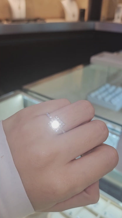 Anillo de Compromiso en Oro Blanco 18k con Diamantes