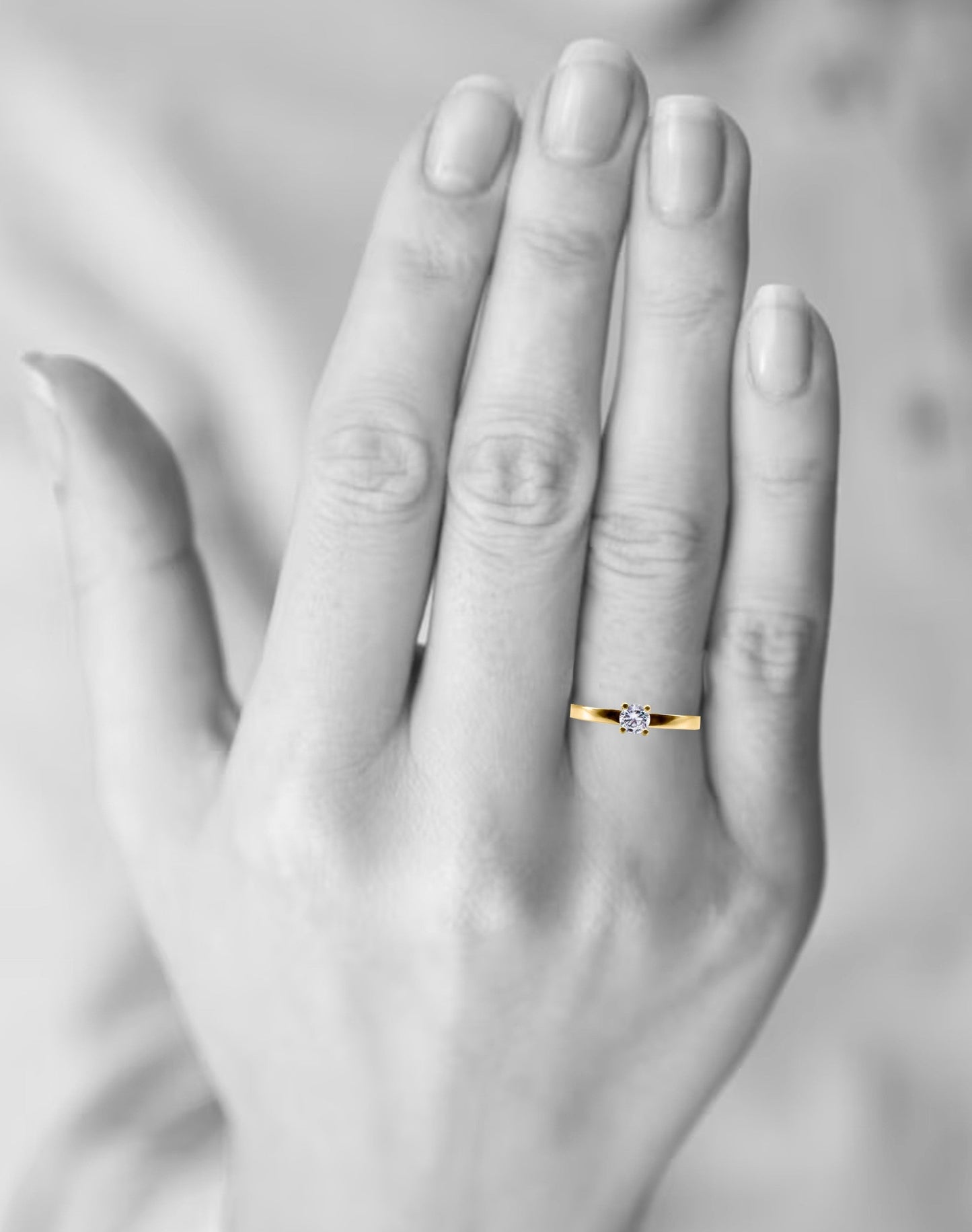 Anillo De Compromiso En Oro Con Diamante De 0.23 Ct